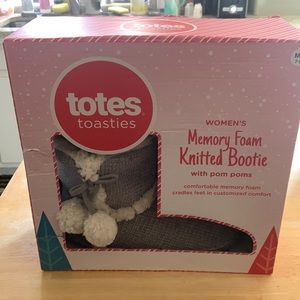 Totes Bootie Slippers Size 7-8